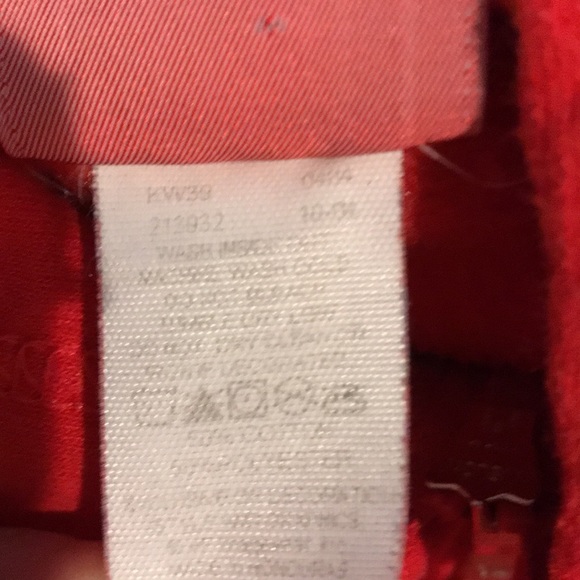 Buccaneers red hooded zipper jacket - Picture 4 of 11